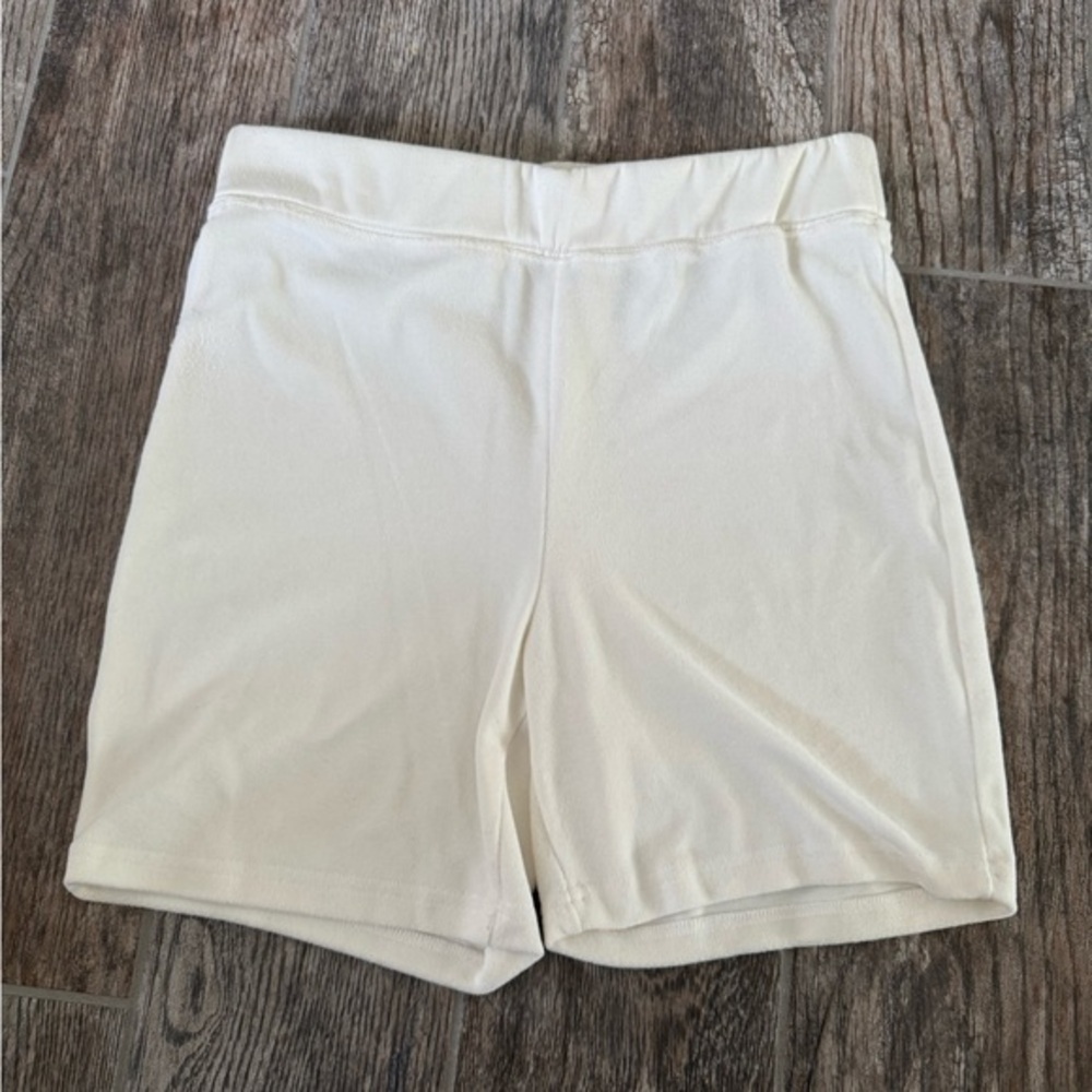 Fabletics Women's Cream/offwhite Shorts